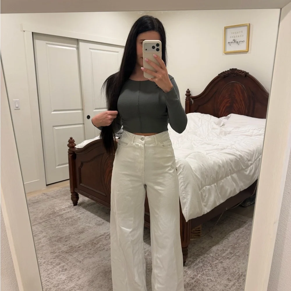 Gray Long Sleeve Top and White Wide-Leg Pants - Picture 4 of 4